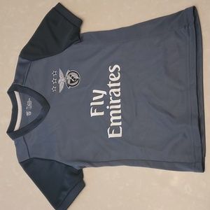NWOT Kids soccer jersey